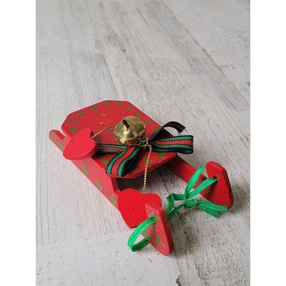Red wooden mini mistletoe Bells sled ornament Xmas decor - Picture 1 of 5